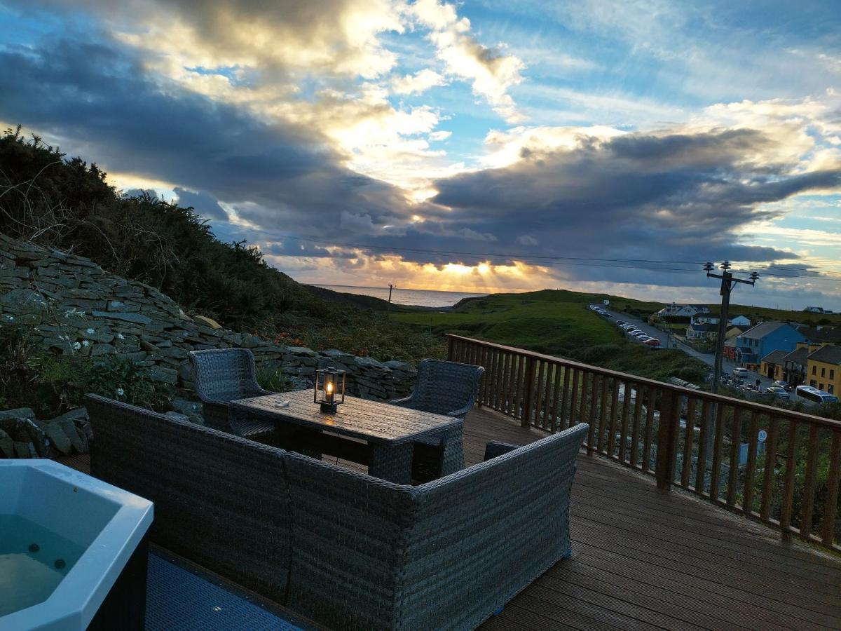 Luxury Lodges In Doolin Village With Hot Tubs ภายนอก รูปภาพ